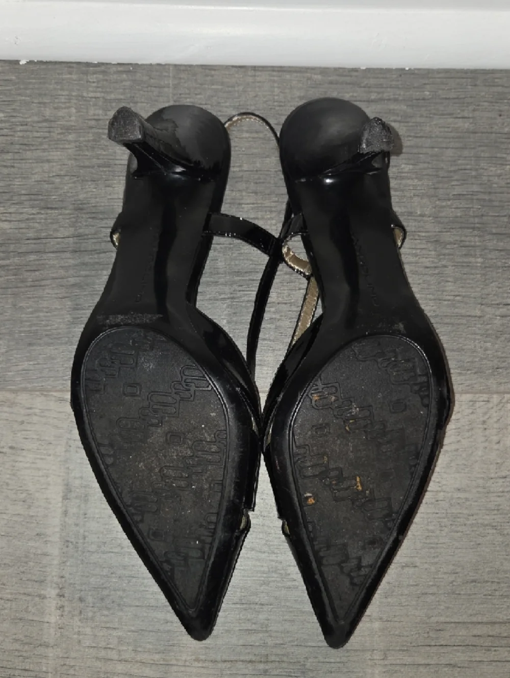 Bandolino Black Patent Pointed Slingback Heels